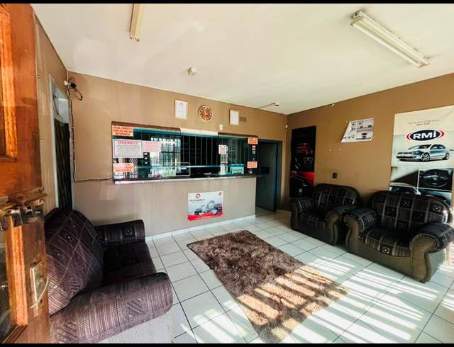 BUSINESS FOR SALE IN KNIGHTS